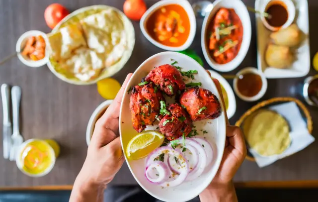 બીબીસી ગુજરાતી, ગુજરાત, બીબીસી, અમદાવાદ, દાહોદ, દાહોદ ફૂડ પૉઇઝનિંગ, 