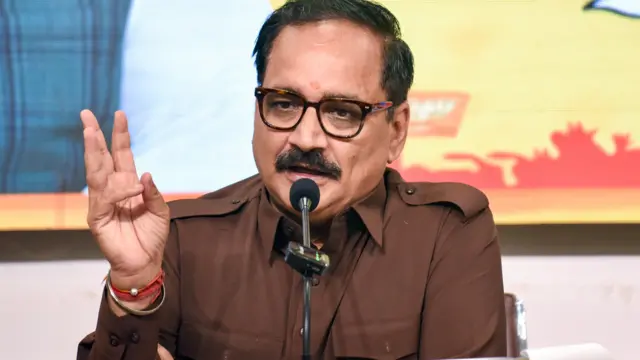 दिल्ली बीजेपी के प्रदेश अध्यक्ष वीरेंद्र सचदेवा