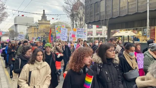 Osmomartovski marš pod nazivom „Solidarne i pobunjene! Za radna prava, za pravdu i mir!"