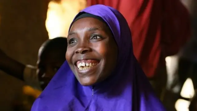 कैद से छोड़ी गई लड़कियां