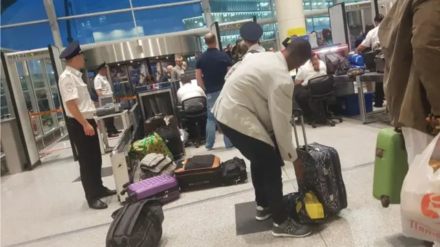 Ndị njem nọ n'ọdọụgbọelu