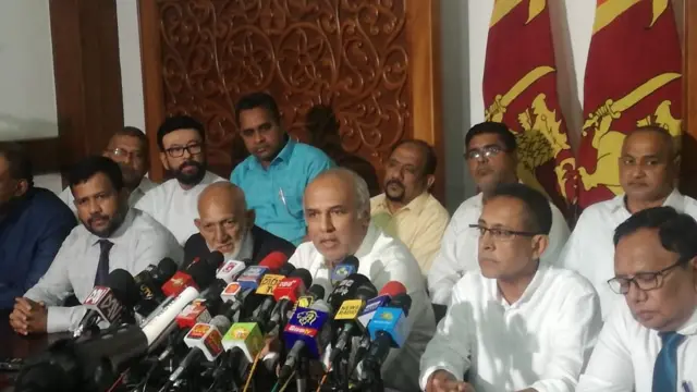 இலங்கை நாடாளுமன்றம்: முஸ்லிம் அமைச்சர்கள் அனைவரும் ராஜிநாமா