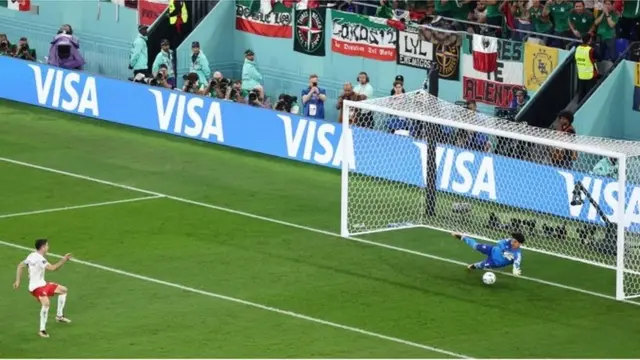 Lewandoski falla un penalti