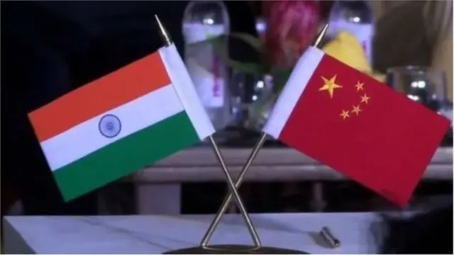 భారత్, చైనా పతాకాలు