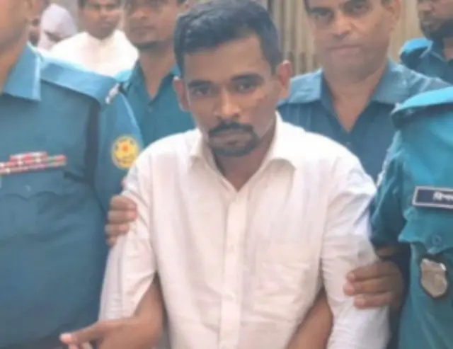 গ্রেপ্তারের পর আদালতে নেয়া হয় মিল্টন সমাদ্দারকে।