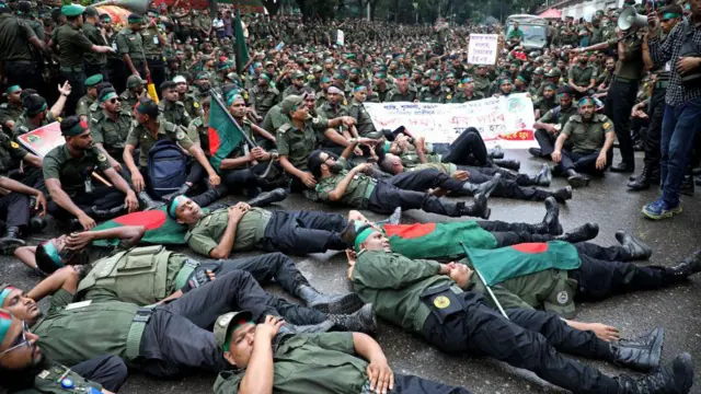 বাংলাদেশে অঙ্গীভূত আনসার সদস্যের সংখ্যা প্রায় সাড়ে ৫৪ হাজার