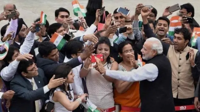 मोदी