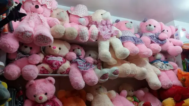 চীন থেকে আসা খেলনা