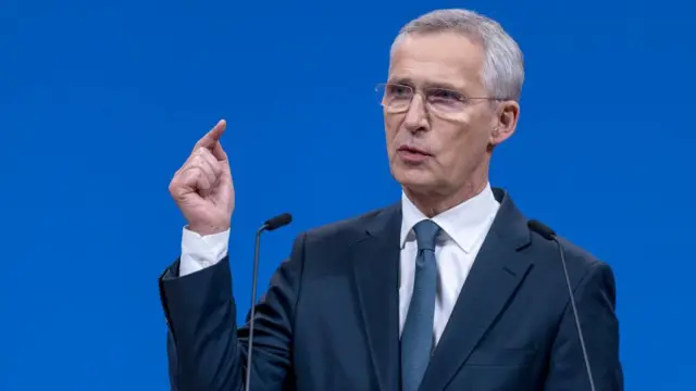 नेटो के सेक्रेटरी जनरल जेन्स स्टोल्टेनबर्ग 