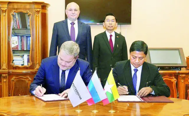 ရုရှားစွမ်းအင်ဝန်ကြီးနဲ့ မြန်မာစစ်ကော်မရှင် စွမ်းအင်ဝန်ကြီး