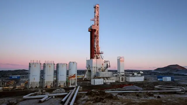 我們抵達時，寂靜的大地上迴蕩著機器的隆隆聲（圖片來源：Chris Baraniuk)