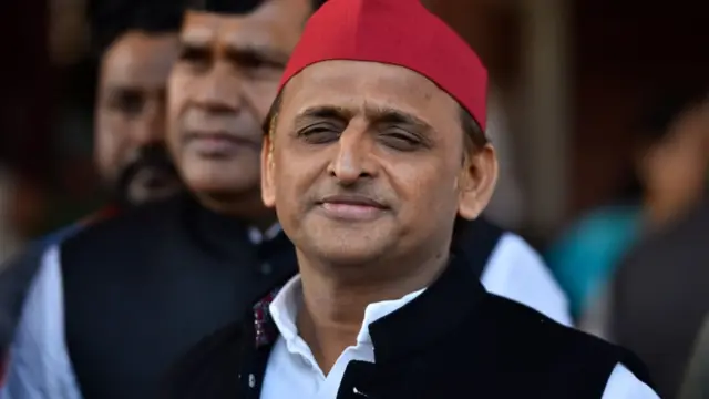 अखिलेश यादव