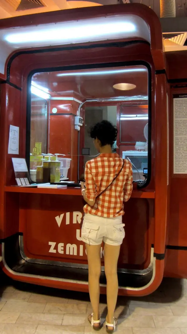 Viršle u zemički - bio je natpis na starim PKB kioscima