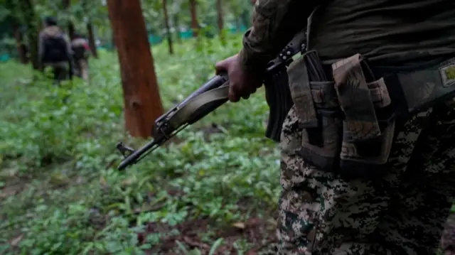 మావోయిస్టులు, బస్తర్, డీఆర్‌జీ, కేంద్ర ప్రభుత్వం, అమిత్‌షా, ఆదివాసీలు