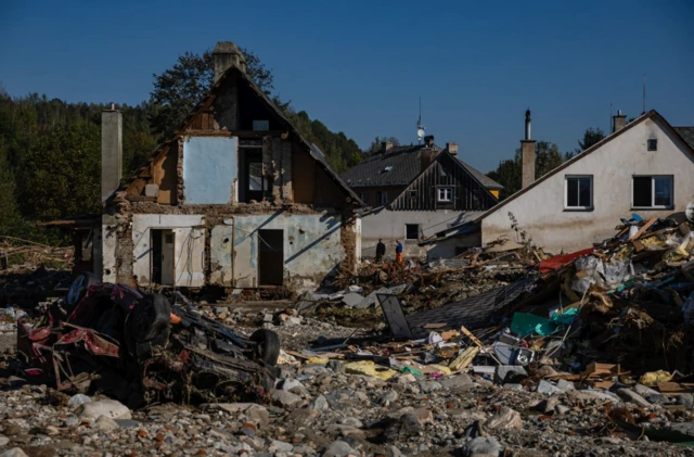 خانه‌های آسیب دیده در اثر طغیان رودخانه بِلا در جمهوری چک. ۲۰ سپتامبر