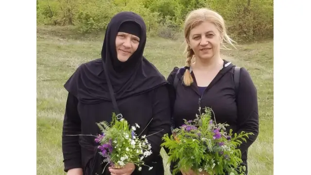 Mati Irina i Sonja su koleginice lekarke