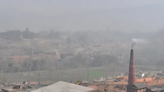 مازالت أفران الطوب في مناطق أخرى في كاتماندو تعد مصدرا للتلوث