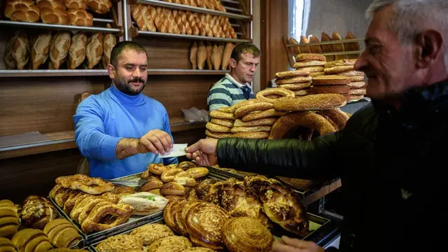 Ekmek alan vatandaş