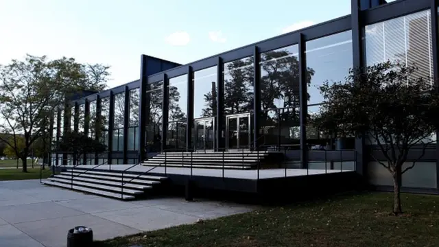 SR Crown Hall del Instituto de Tecnología de Illinois.