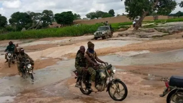 Gwamnatin Zamfara ta fitar da sanarwar cewa sojojin Najeriya sun yi luguden wuta a fitattun sansanonin ƴan fashin dajin da ke faɗin jihar