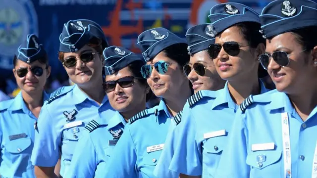 महिला सैनिक