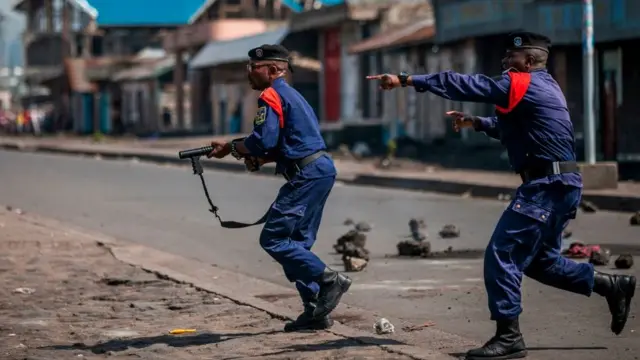 Des policiers lors de smanifestations de Goma, dans l'Est de la RDC.