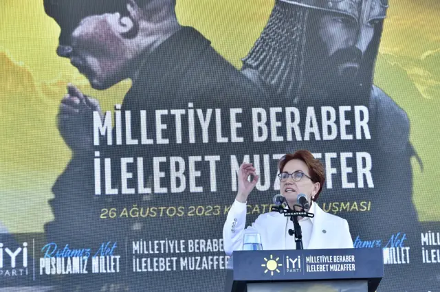 Akşener