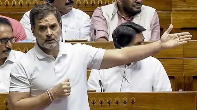 राहुल गांधी