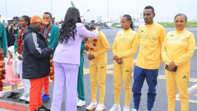 ኣቀባብላ ኣትለታት 