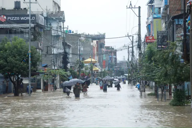 बाढीपहिरो 