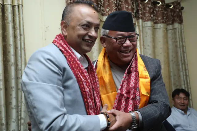 कांग्रेस सभापति थापा र संसदीय दलका नेता आङ्देम्बे