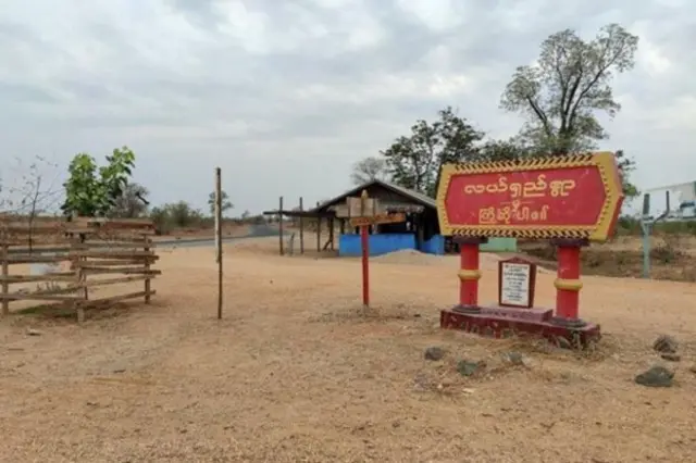 ၂၀၂၁ ဧစစ်ကောင်စီတပ်တွေနဲ့ ရွာသားလက်နက်ကိုင်ကာကွယ်ရေးအဖွဲ့တွေ လည်ရှည်ရွာ လမ်းခွဲမှာ တိုက်ပွဲဖြစ်ခဲ့ 