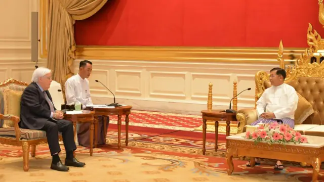 ကုလလူသားစာနာအကြီးအကဲရဲ့ မြန်မာခရီးစဥ်ကိုအရပ်ဘက်အဖွဲ့ ၅၀၀ကျော််ဝေဖန်