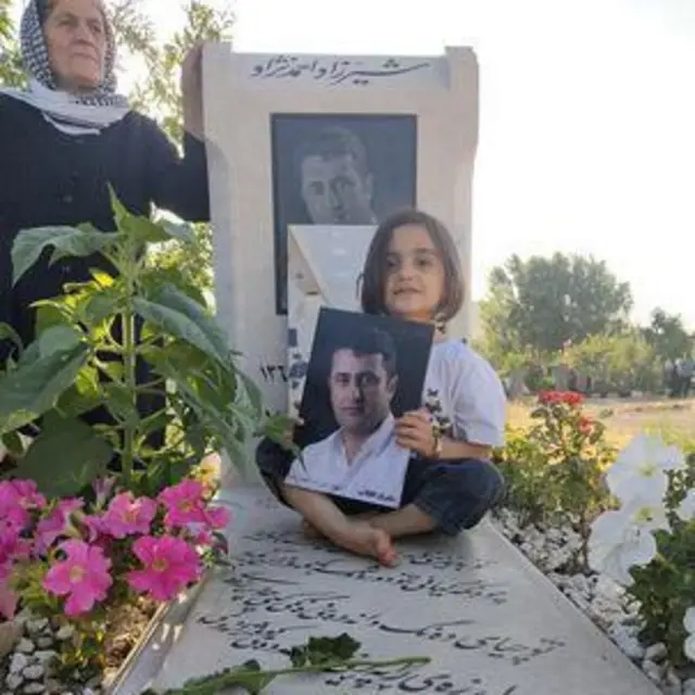 مزار شیرزاد