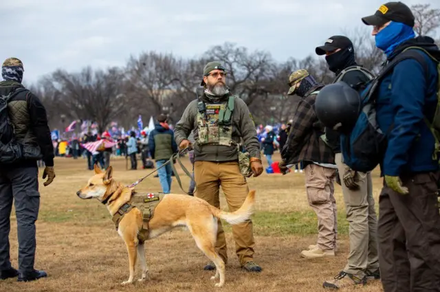 ኣባላት ‘ኦዝ ኪፐርስ’ ኣብቲ ናዕቢ ካፒቶል ተራእዮም