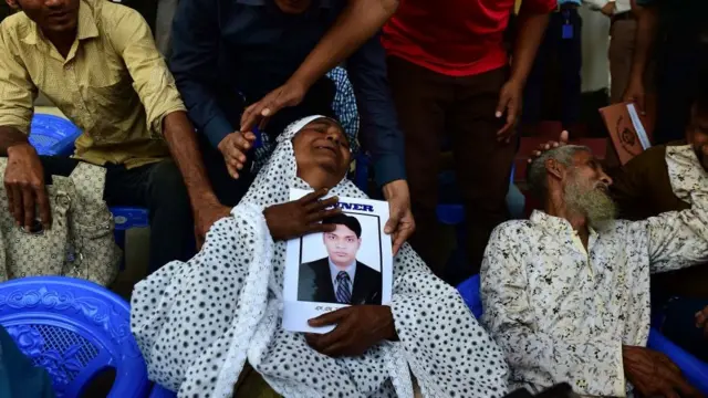 নেপালে বিমান দুর্ঘটনায় মারা যায় অর্ধশতাধিক যার মধ্যে বাংলাদেশী ২৬ জন।