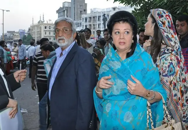 संग्रामसिंह गायकवाड आणि त्यांच्या पत्नी आशा राजे गायकवाड