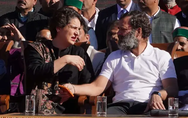 कांग्रेस नेता राहुल गांधी और प्रियंका गांधी