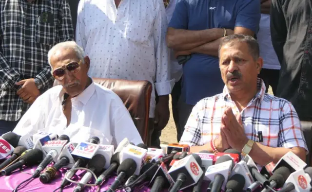 મહીપતસિંહ જાડેજા (ડાબે) અને અનિરુદ્ધસિંહ જાડેજા