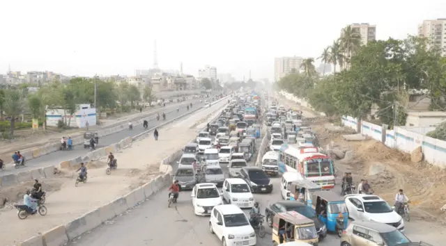 بی آر ٹِ ریڈ لائن