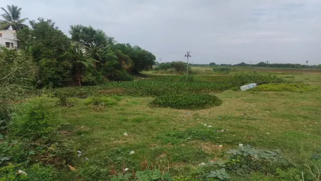 விக்கிரவாண்டி இடைத்தேர்தல்: 3 கட்சிகளின் அனல் பறக்கும் பிரசாரம், தேவைகளை பட்டியலிடும் தொகுதி மக்கள்