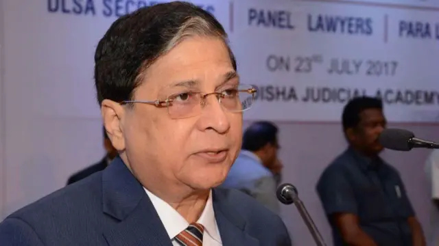 મુખ્ય ન્યાયાધીશ જસ્ટિસ દીપક મિશ્રની તસવીર