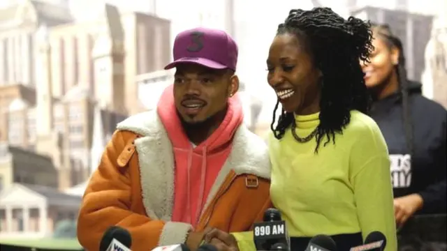 Chance the Rapper yashyigikiye Madamu Enyia wiyamamariza kuyobora akarere k'umujyi ka Chicago