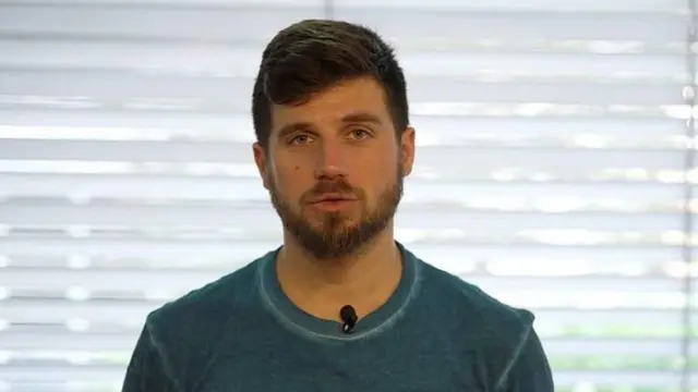 Michael Ofer-Ziv alikuwa afisa wa oparesheni akiangalia na kuelekeza hatua hiyo kama inavyotangazwa na kamera zisizo na rubani.