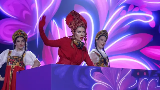 Nevaralar buvilarni sikayotgan porno video