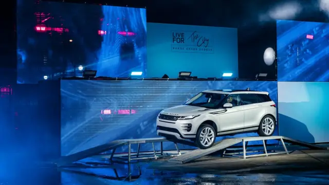 نسل دوم رنجروور ایووک با قیمت پایه ۴۰ هزار و ۵۰۰ دلار از اوایل سال ۲۰۱۹ به بازار عرضه میشود