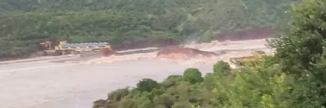 దెబ్బతిన్న అన్నమయ్య ప్రాజెక్టు కట్ట