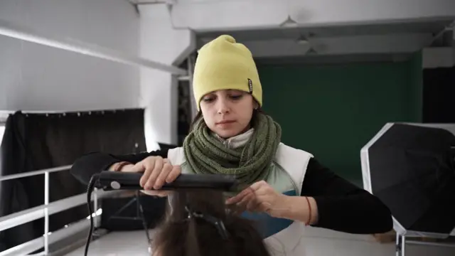 Парикмахер на фотосессии