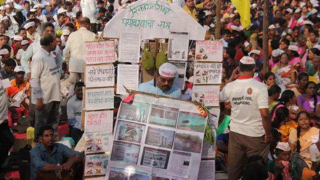 नाणार प्रकल्पाला विरोध करणारे आंदोलक