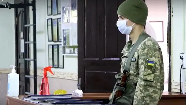 солдат на чергуванні